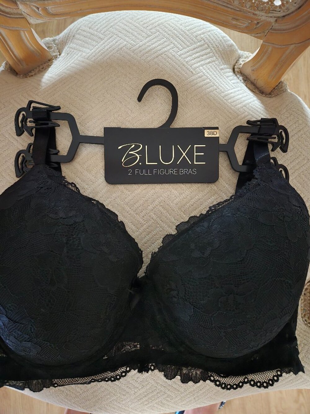 NWT Bluxe black lacy bra